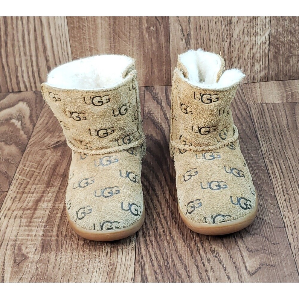 UGG T Keelan Embossed Logo 1129075T Chestnut Toddler Boots Size US 6